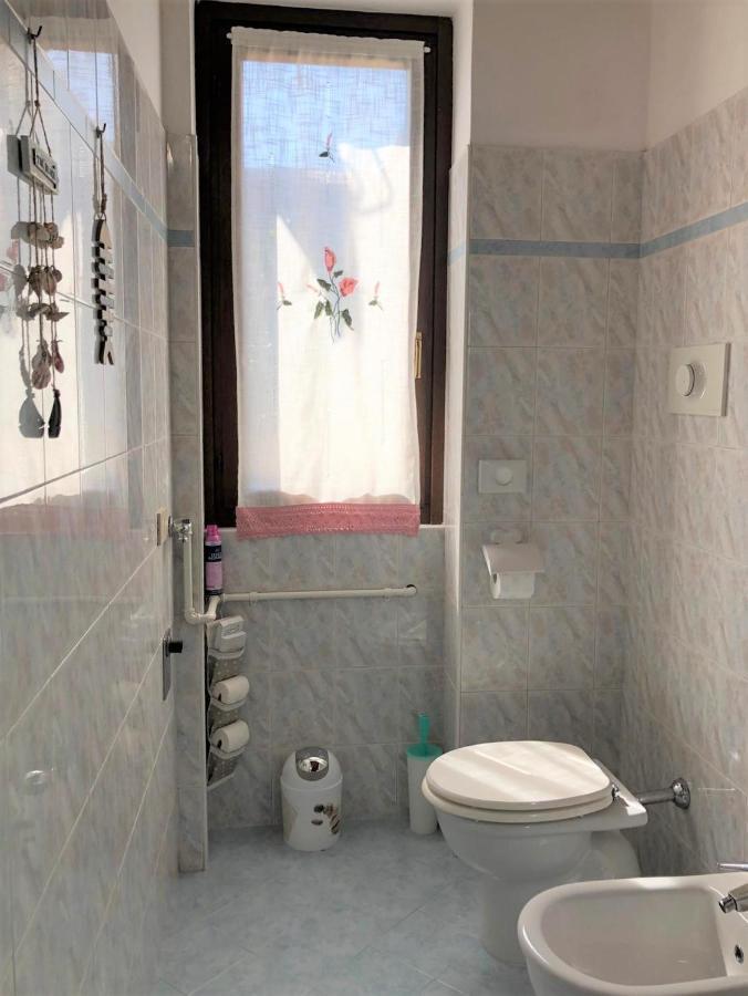 Oasi Di Paradiso - Comfy Private Apartment On Ground Floor With Terrace Desenzano del Garda Eksteriør billede