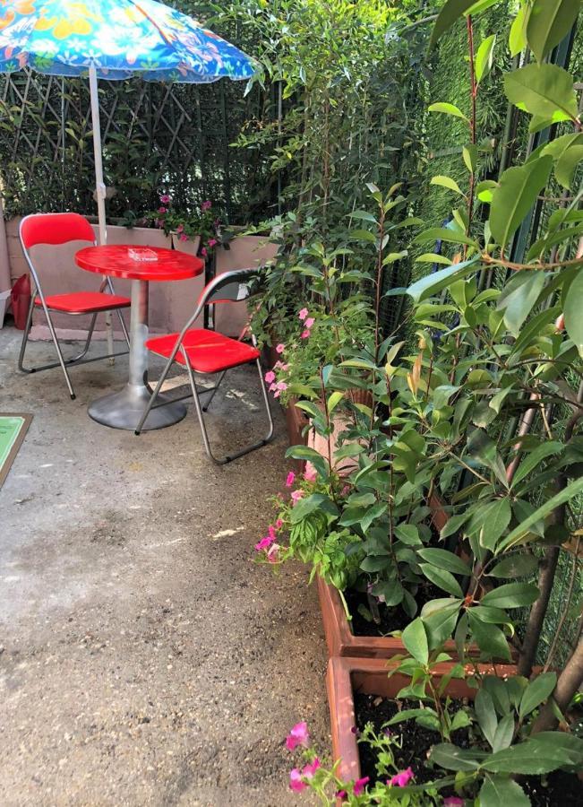 Oasi Di Paradiso - Comfy Private Apartment On Ground Floor With Terrace Desenzano del Garda Eksteriør billede